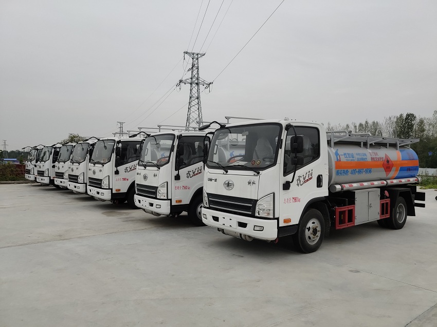 解放虎V5噸油罐車(chē)批量訂單展示圖片