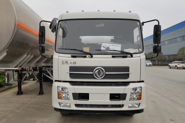 東風(fēng)天錦10噸油罐車(chē)