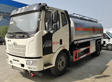 解放J6單橋14噸油罐車